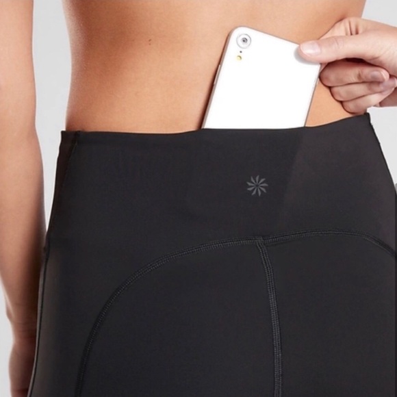 Athleta Ultimate Stash Crop Legging - Picture 3 of 3